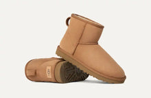 Load image into Gallery viewer, Ugg - Classic Mini II - In Chestnut