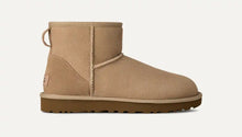 Load image into Gallery viewer, Ugg - Classic Mini II - In Sand