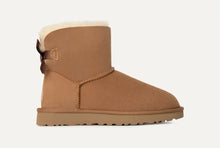 Load image into Gallery viewer, Ugg - Mini Bailey Bow II - In Chestnut