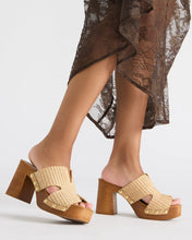 Load image into Gallery viewer, Steve Madden - Sun Kissed - In Raffia