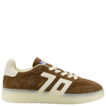Load image into Gallery viewer, Back 70 - Boston LS - In Brown Milk