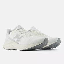 Load image into Gallery viewer, New Balance - ARISHI V4 - In Seasalt