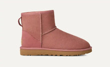 Load image into Gallery viewer, Ugg - Classic Mini II - In Pink Dawn
