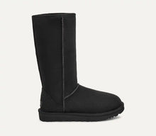 Load image into Gallery viewer, Ugg - Classic Tall II - In Black
