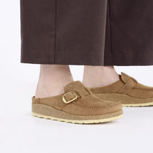 Load image into Gallery viewer, Birkenstock - Buckley - In Cognac
