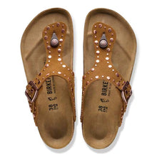 Load image into Gallery viewer, Birkenstock - Gizeh Rivets - In Mink
