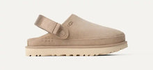 Load image into Gallery viewer, Ugg - Golden Star Clog - In Sand
