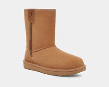 Load image into Gallery viewer, UGG - Classic Short Bailey Zip - In Chestnut
