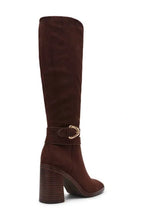 Load image into Gallery viewer, DV by Dolce Vita - Finnian - In Brown Suede
