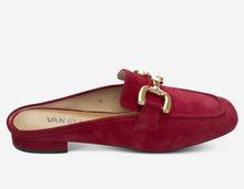 Load image into Gallery viewer, Vaneli - Shaine - In Red Suede

