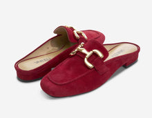 Load image into Gallery viewer, Vaneli - Shaine - In Red Suede
