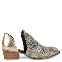Load image into Gallery viewer, Diba - Shy Town - In Leopard/Gold

