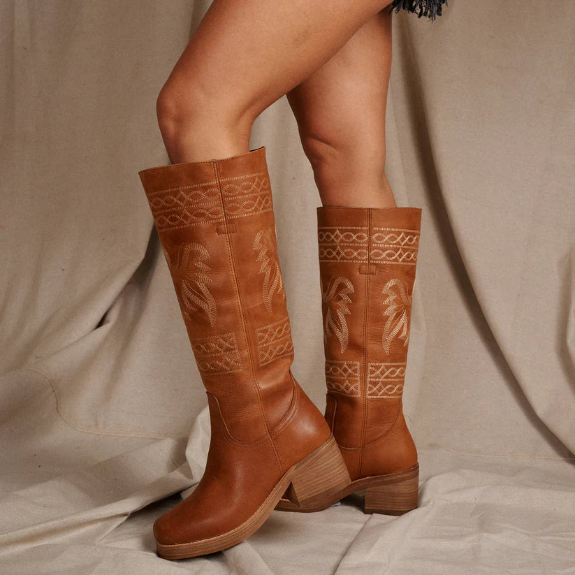 Dingo - Avalon - In Tan
