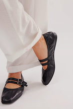 Load image into Gallery viewer, Free People - Gemini Ballet Flat - In Black
