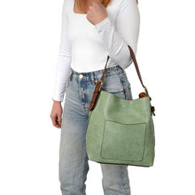 Load image into Gallery viewer, Joy Susan - Hobo - In Bermuda Green

