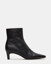 Load image into Gallery viewer, Steve Madden - Delvie - In Black
