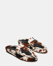 Load image into Gallery viewer, Steve Madden - Rafe C - In Cow Print
