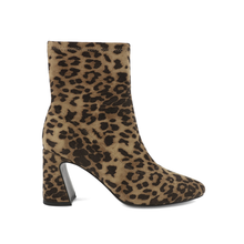Load image into Gallery viewer, Mia - Thiva - In Leopard Print
