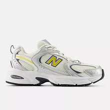 Load image into Gallery viewer, New Balance - 530 - In Silver Metallic/Apollo Gold
