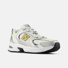 Load image into Gallery viewer, New Balance - 530 - In Silver Metallic/Apollo Gold
