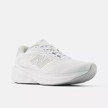 Load image into Gallery viewer, New Balance - 520 - In Blue
