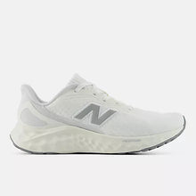 Load image into Gallery viewer, New Balance - ARISHI V4 - In Seasalt
