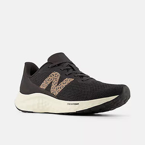 New Balance - Arishi - In Black Cement
