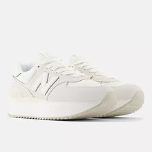 Load image into Gallery viewer, New Balance - 574 - In Sea Salt
