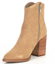 Load image into Gallery viewer, Steve Madden - Cate - Sand Suede
